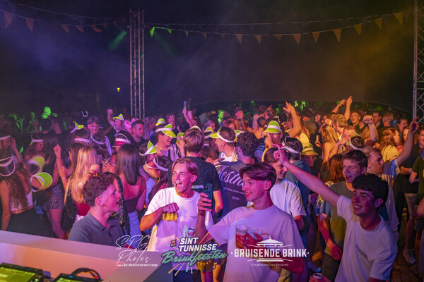 11-07-2026 - Brinkfeesten (zaterdag) - Zie de Zon Zakken op de Brink